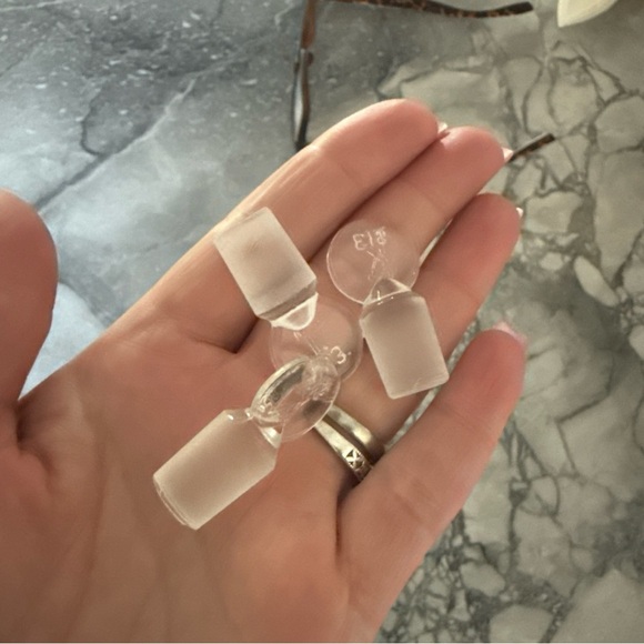 COPY - Pyrex 250 ml Graduated Mixing Cylinder with 13K Glass Pennyhead Stopper - Picture 10 of 12